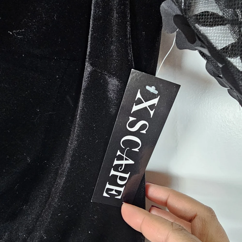 Xscape Womens Black‎ Velvet Floral Puff Sleeve Evening Gown SIZE 6